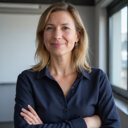 Porträt von Frau Sophie Brunner, Verkehrsexpertin und Trainerin.